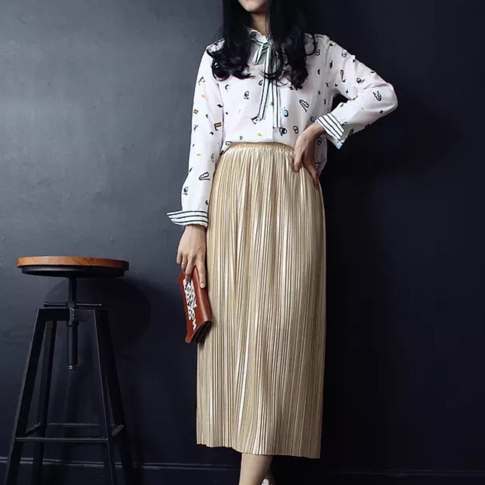According Pleated Midi Skirt